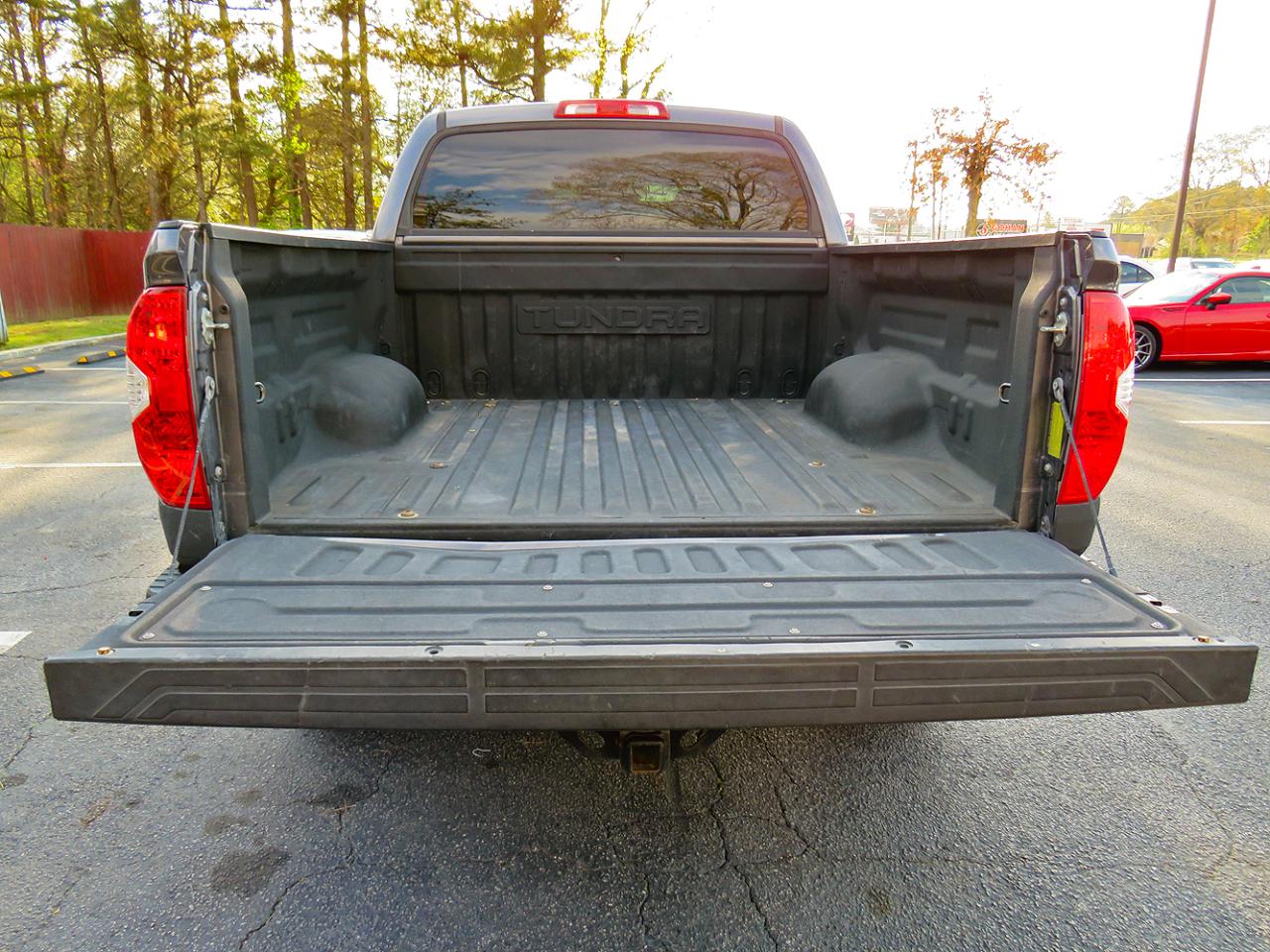 Toyota Tundra 4WD SR5 CrewMax 5.5' Bed 5.7L FFV (Natl) 2019