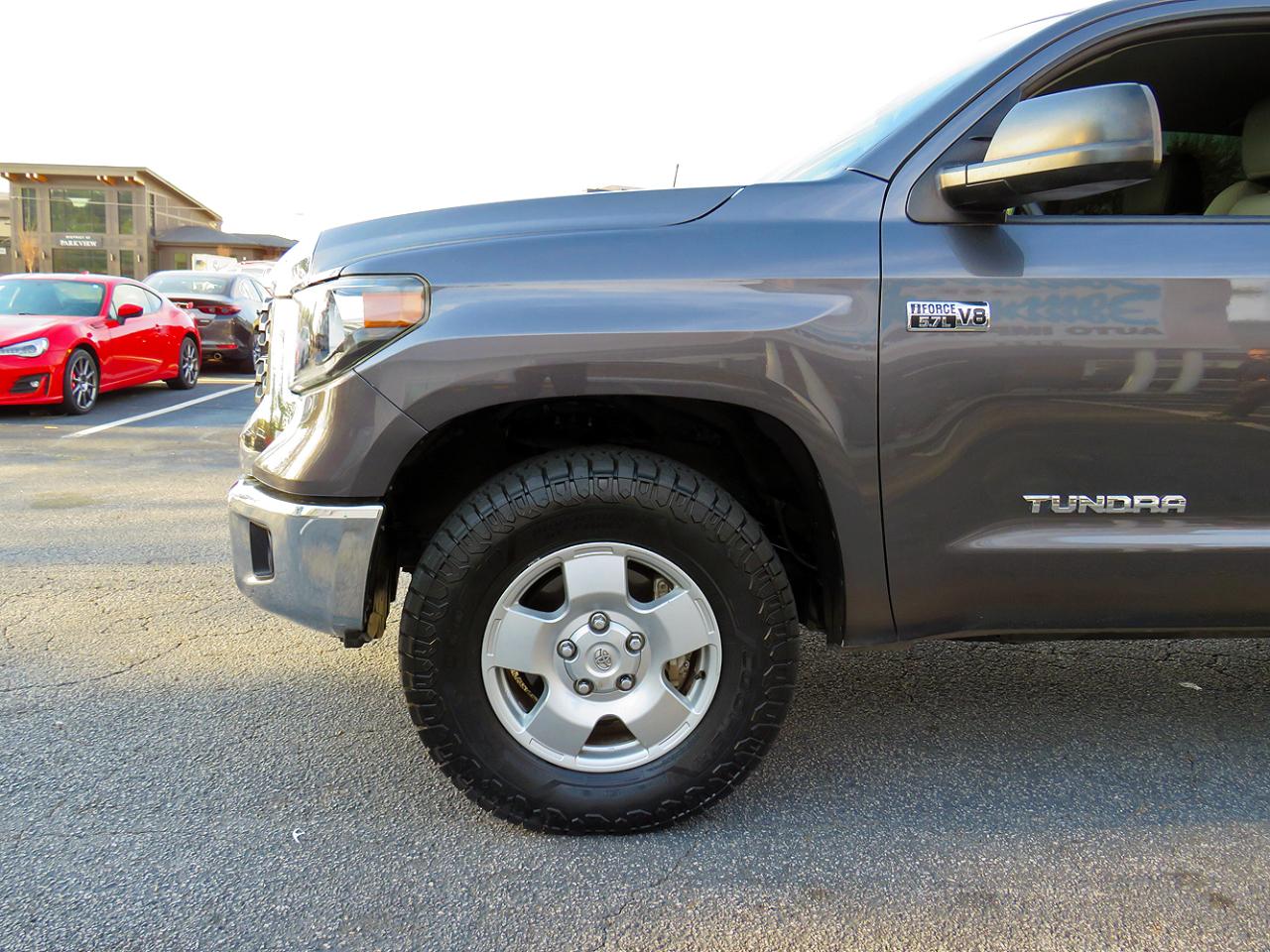 Toyota Tundra 4WD SR5 CrewMax 5.5' Bed 5.7L FFV (Natl) 2019