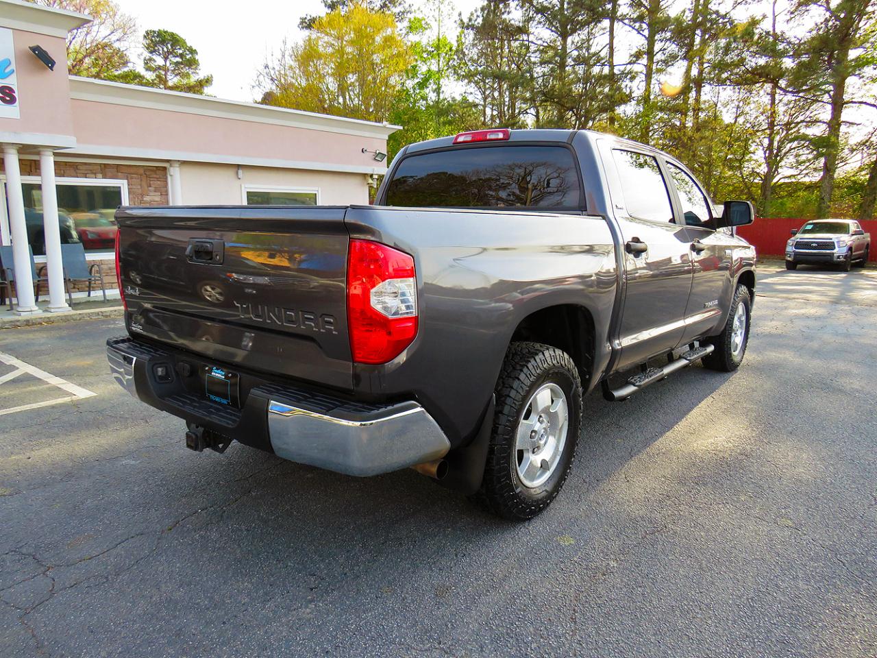 Toyota Tundra 4WD SR5 CrewMax 5.5' Bed 5.7L FFV (Natl) 2019