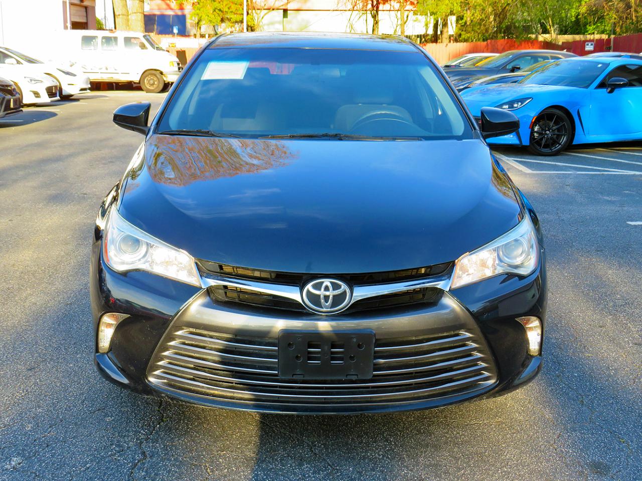 Toyota Camry 4dr Sdn I4 Auto LE (Natl) 2015