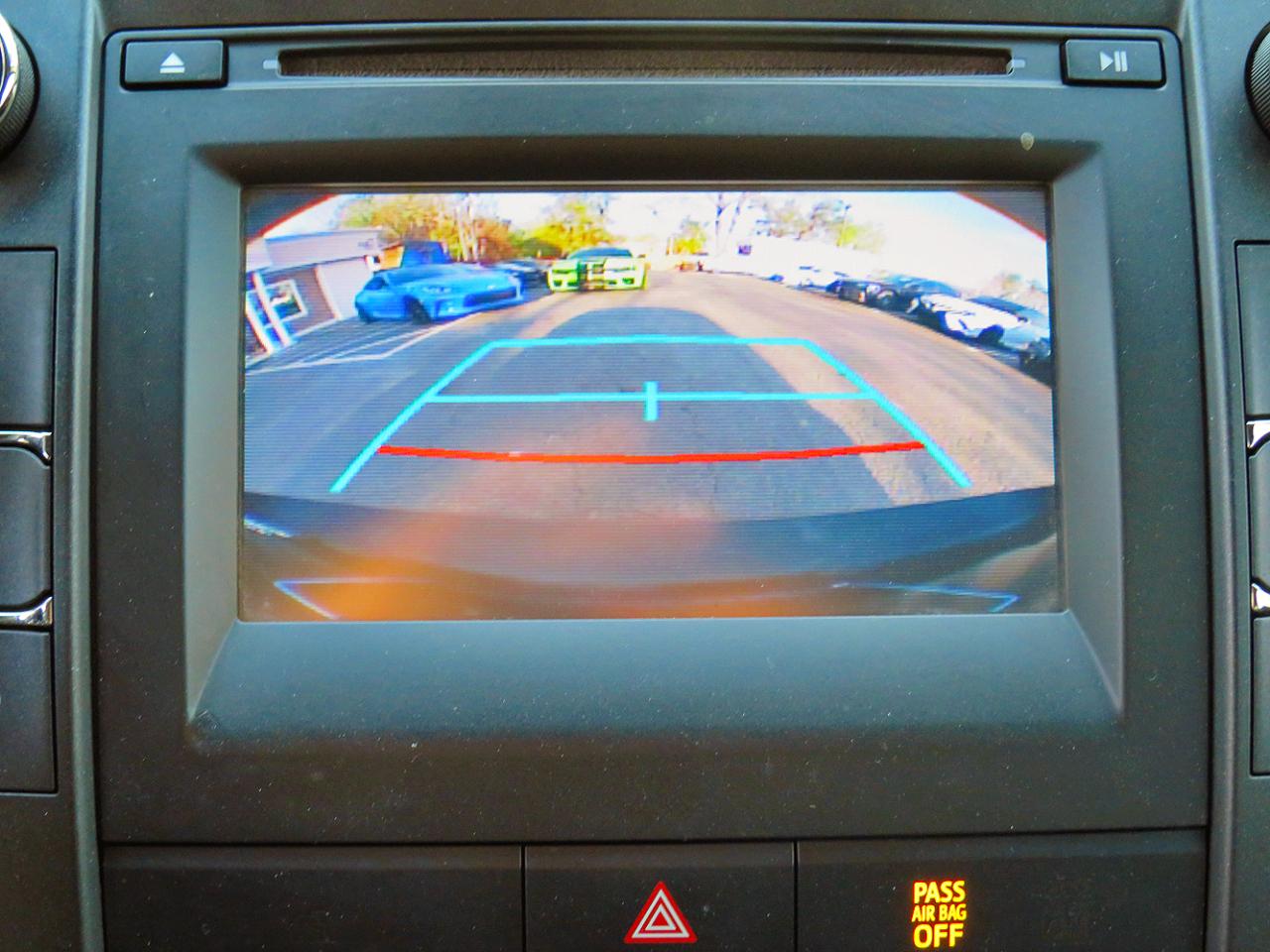 Toyota Camry 4dr Sdn I4 Auto LE (Natl) 2015