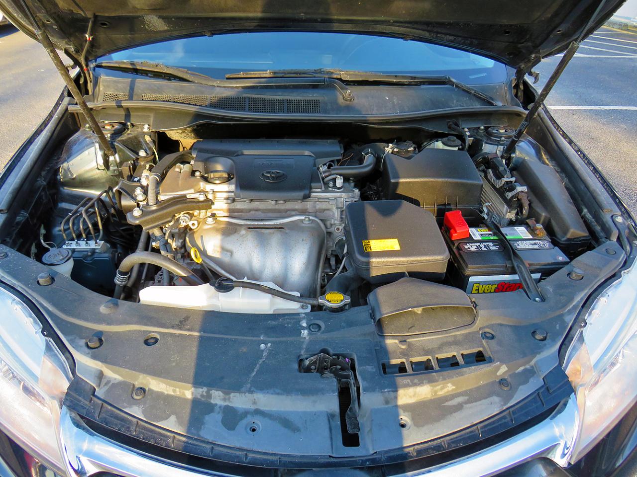 Toyota Camry 4dr Sdn I4 Auto LE (Natl) 2015