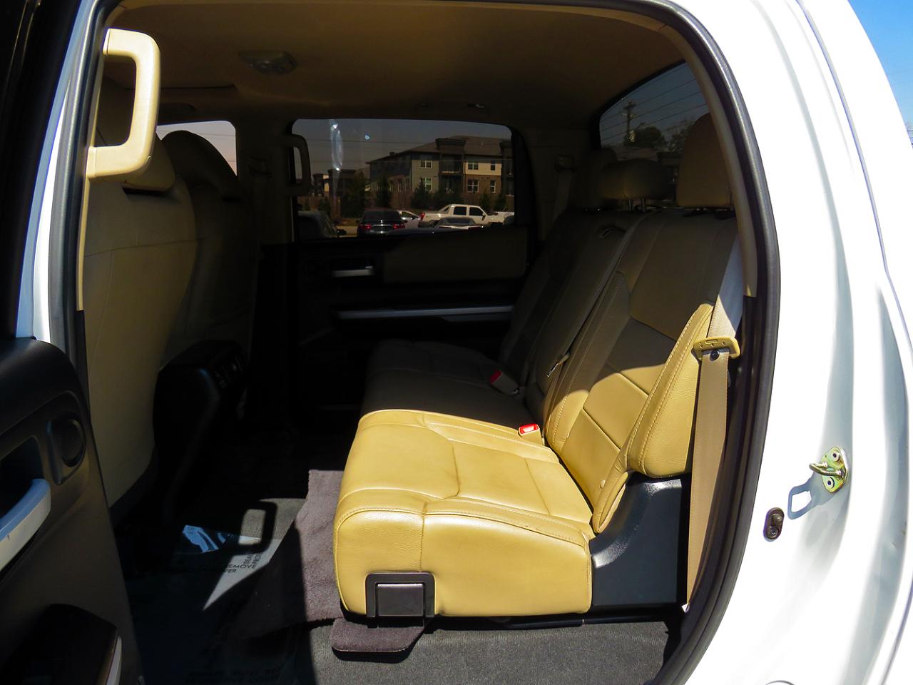 Toyota Tundra 4WD Truck CrewMax 5.7L FFV V8 6-Spd AT LTD (Natl) 2015