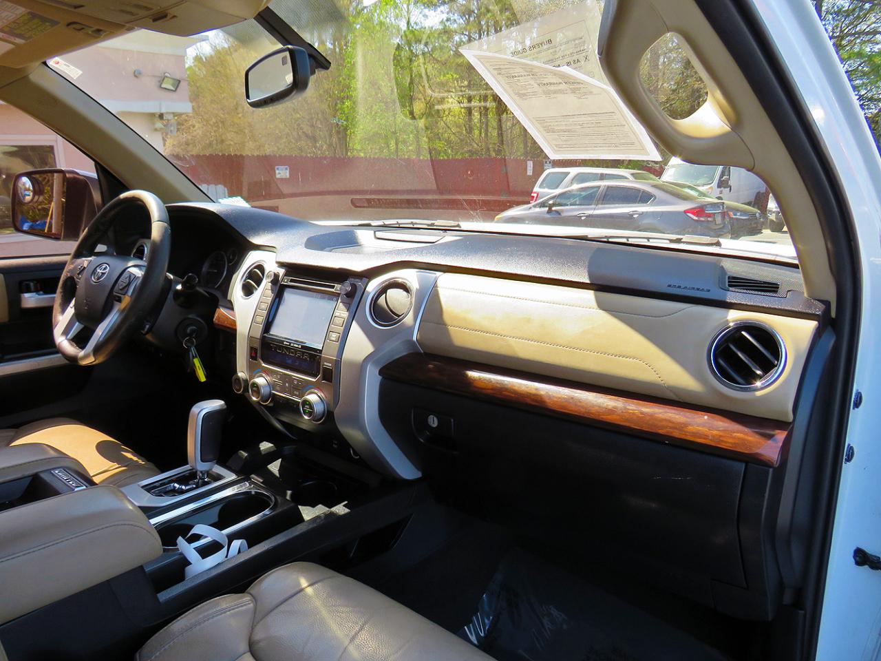 Toyota Tundra 4WD Truck CrewMax 5.7L FFV V8 6-Spd AT LTD (Natl) 2015