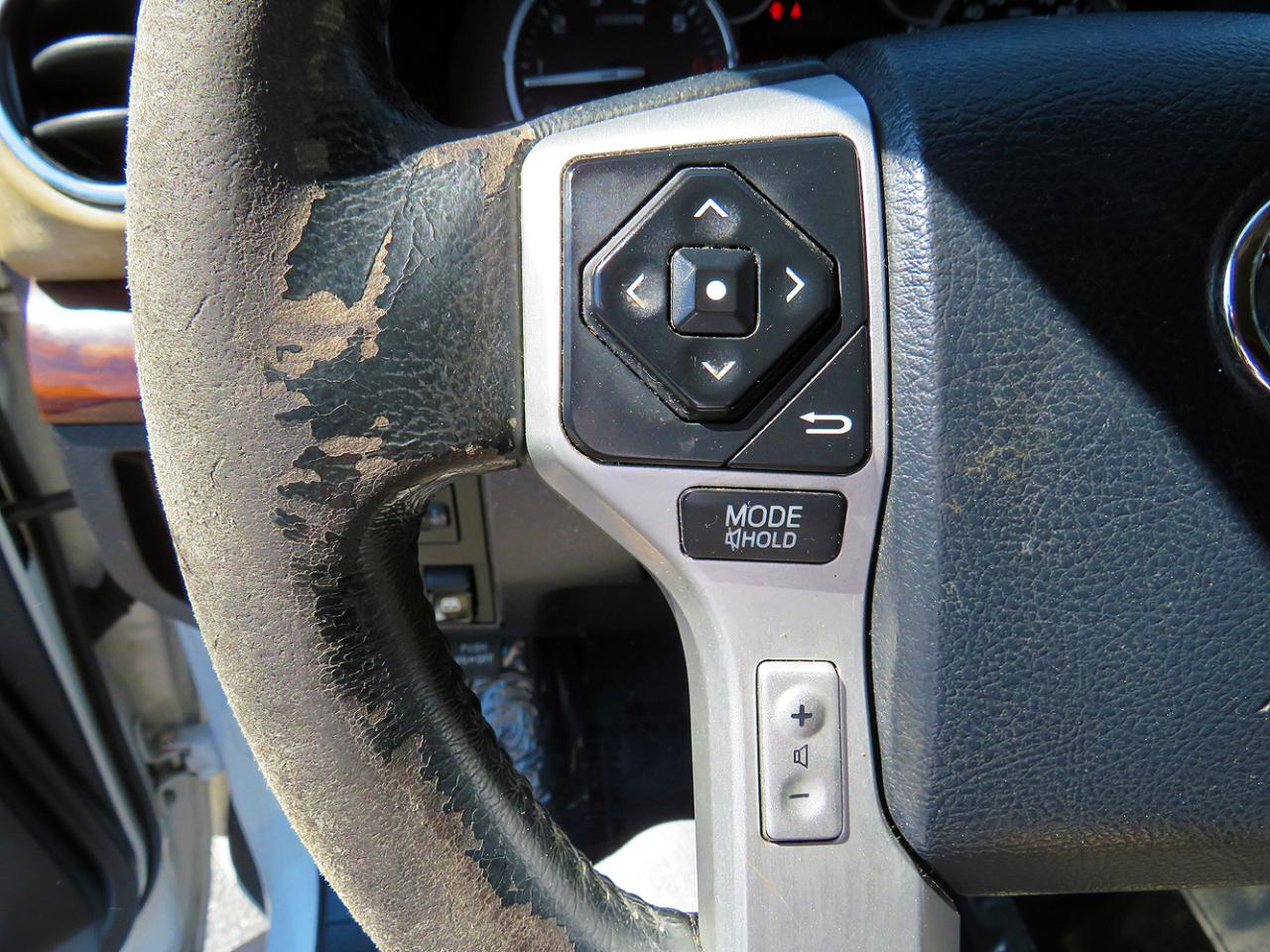 Toyota Tundra 4WD Truck CrewMax 5.7L FFV V8 6-Spd AT LTD (Natl) 2015