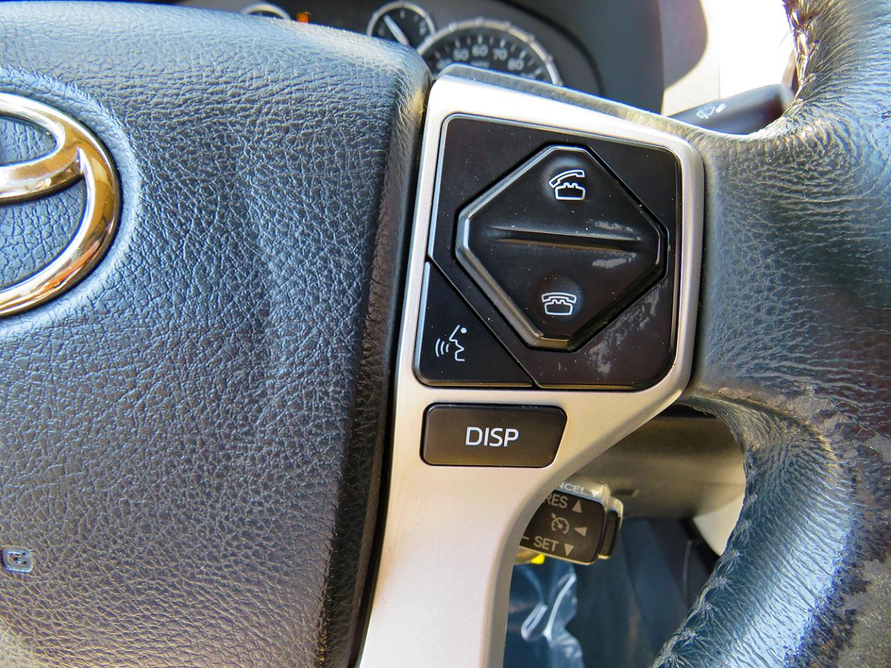 Toyota Tundra 4WD Truck CrewMax 5.7L FFV V8 6-Spd AT LTD (Natl) 2015