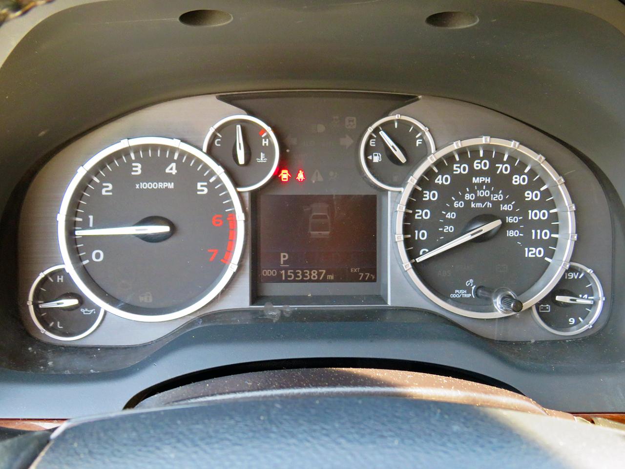 Toyota Tundra 4WD Truck CrewMax 5.7L FFV V8 6-Spd AT LTD (Natl) 2015