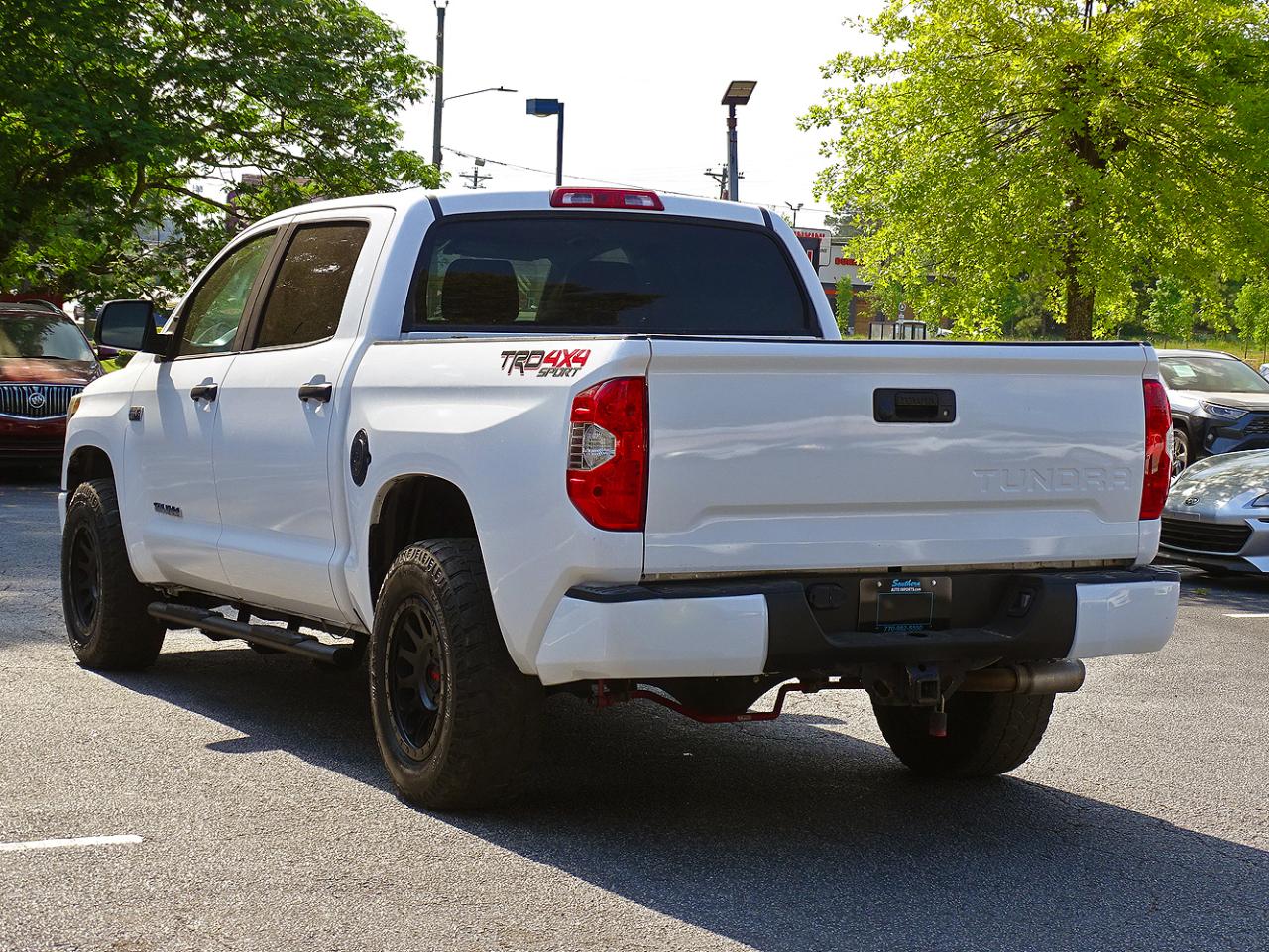 Toyota Tundra 4WD SR5 CrewMax 5.5' Bed 3.5L (Natl) 2019