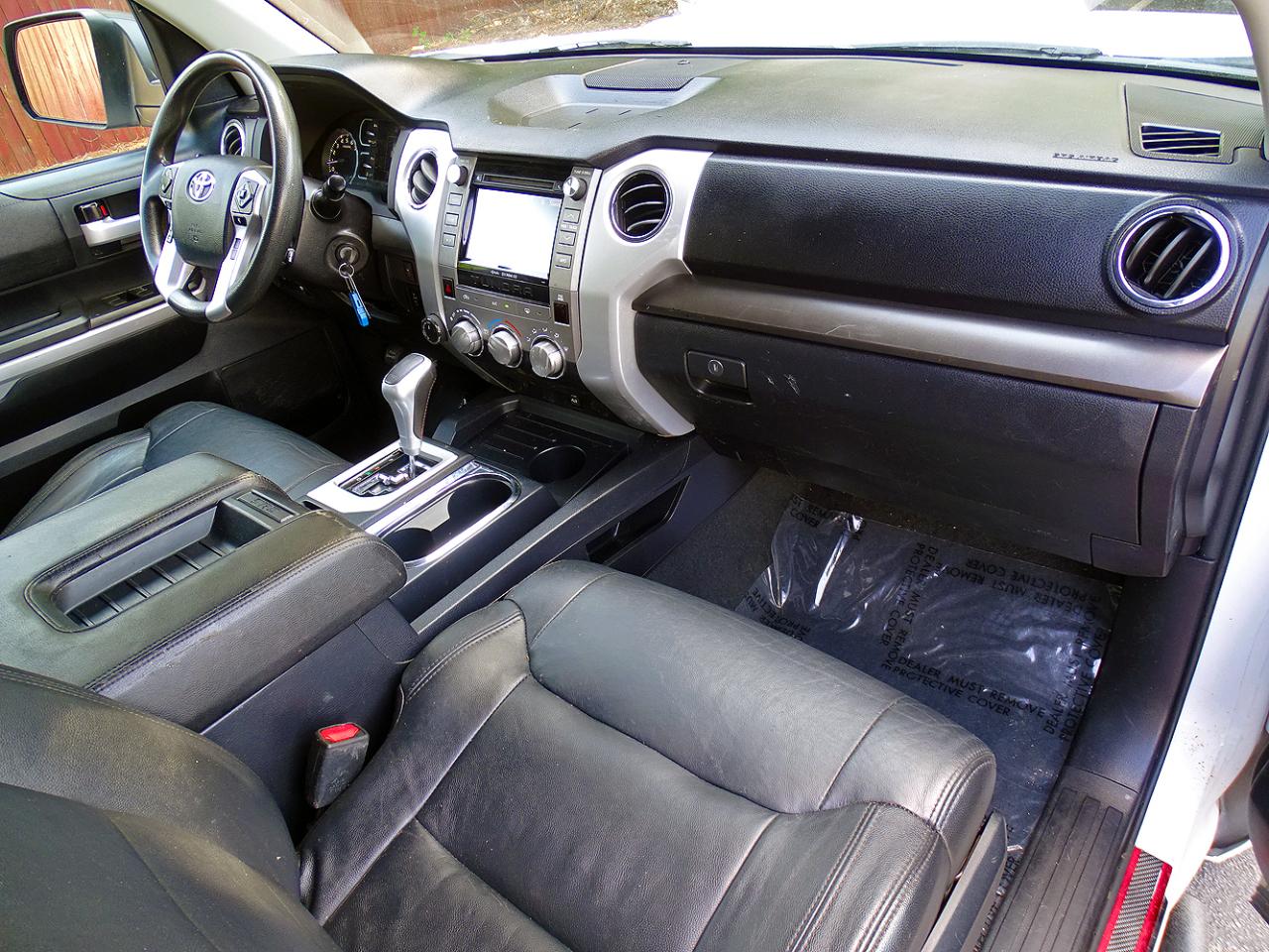 Toyota Tundra 4WD SR5 CrewMax 5.5' Bed 3.5L (Natl) 2019