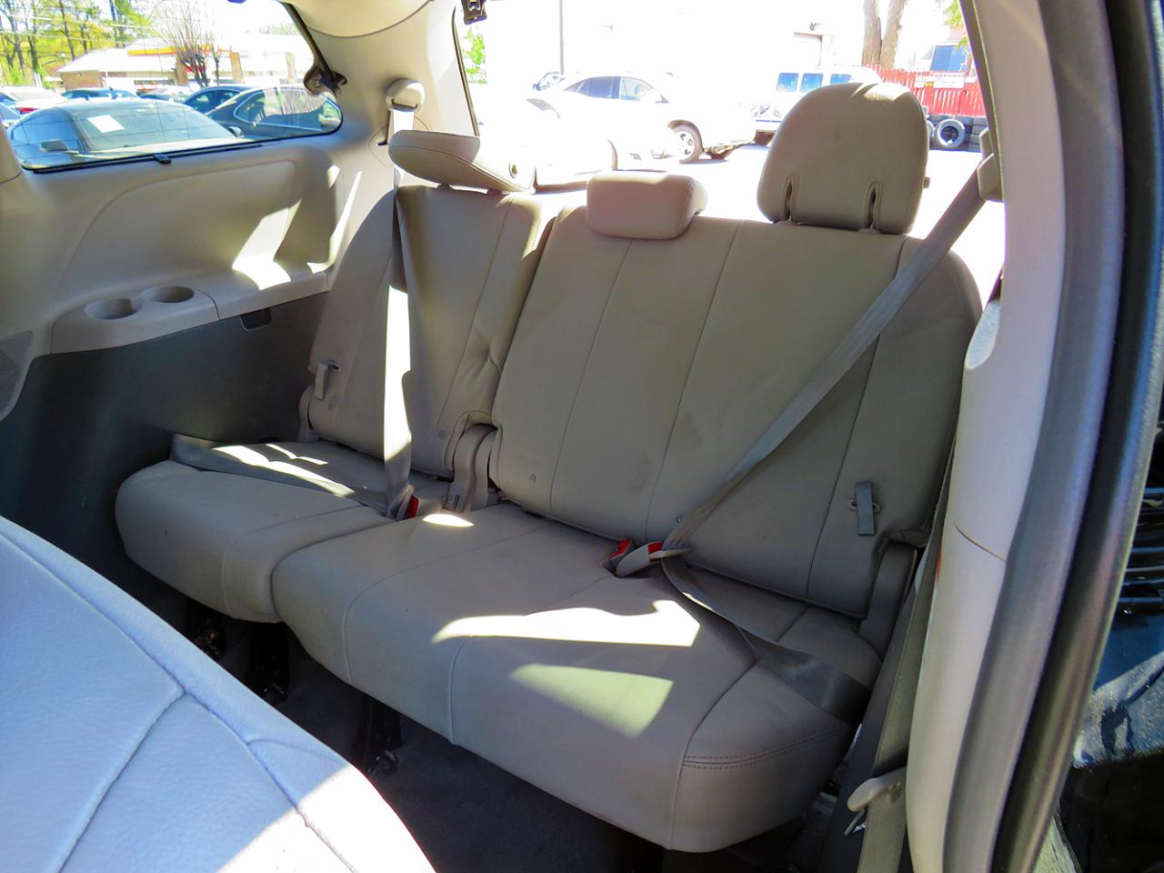 Toyota Sienna XLE Auto Access Seat FWD 7-Passenger (Natl) 2019