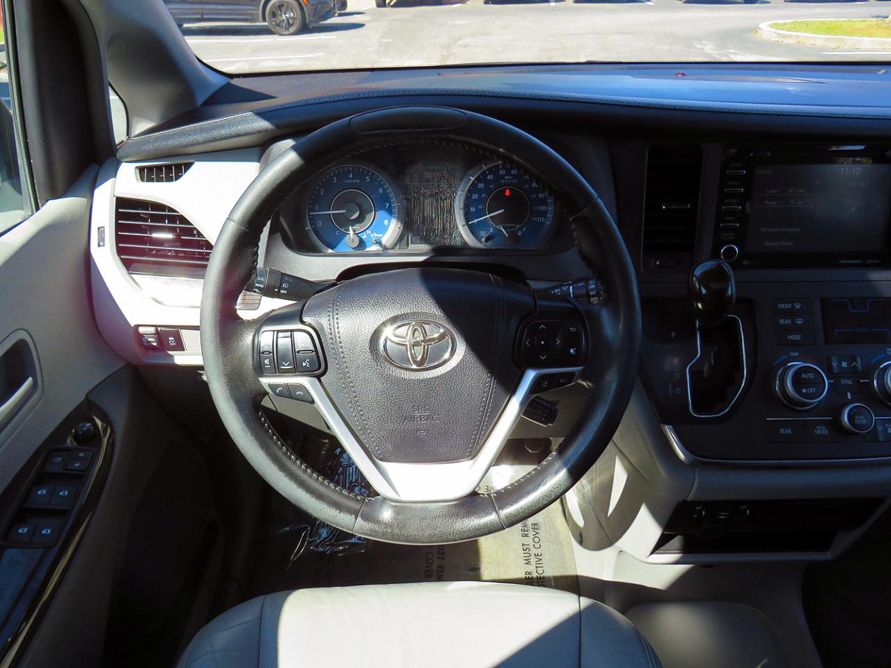 Toyota Sienna XLE Auto Access Seat FWD 7-Passenger (Natl) 2019