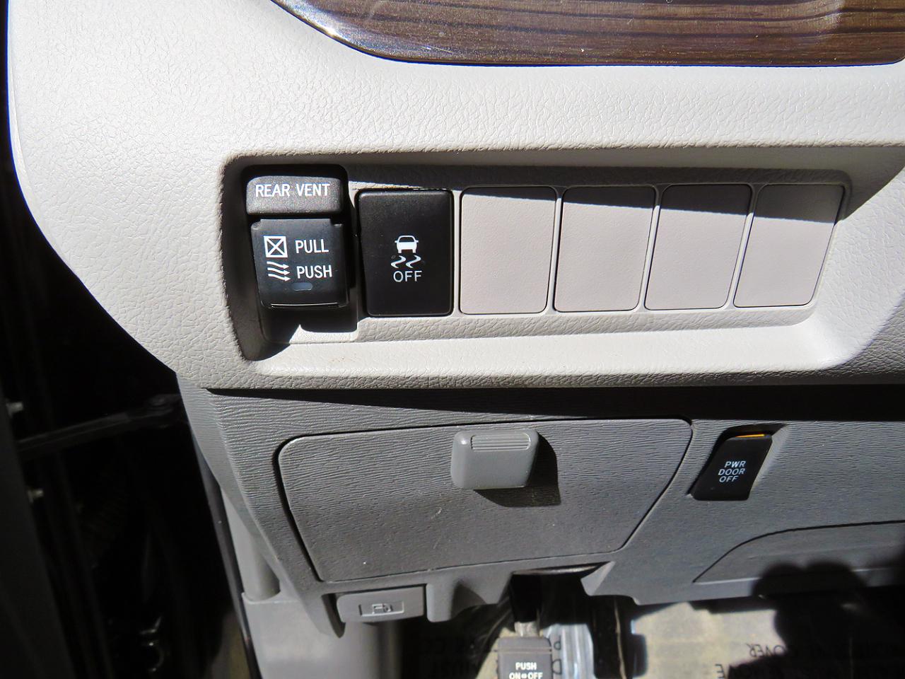 Toyota Sienna XLE Auto Access Seat FWD 7-Passenger (Natl) 2019