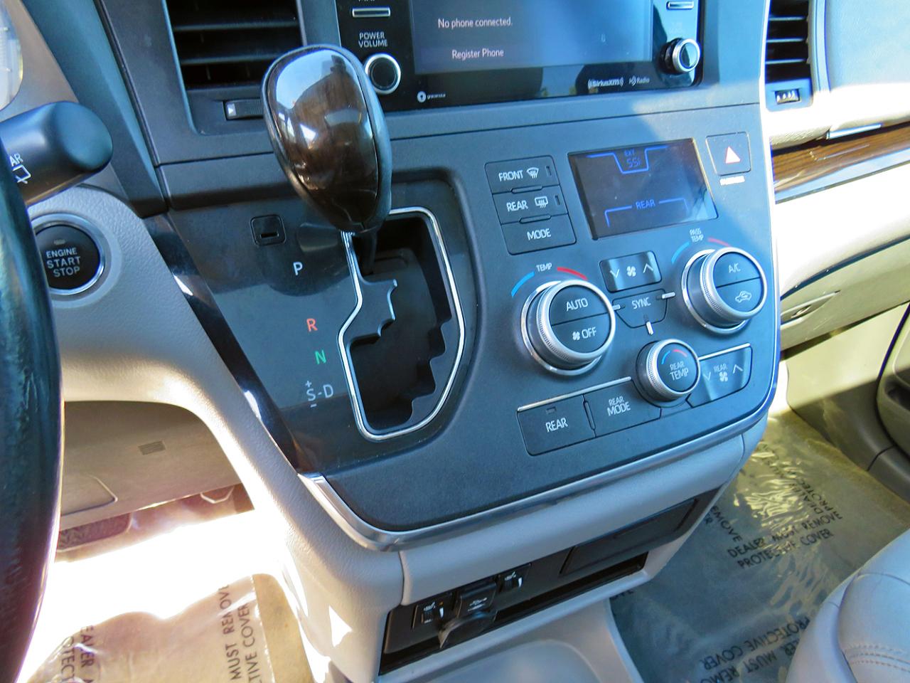 Toyota Sienna XLE Auto Access Seat FWD 7-Passenger (Natl) 2019