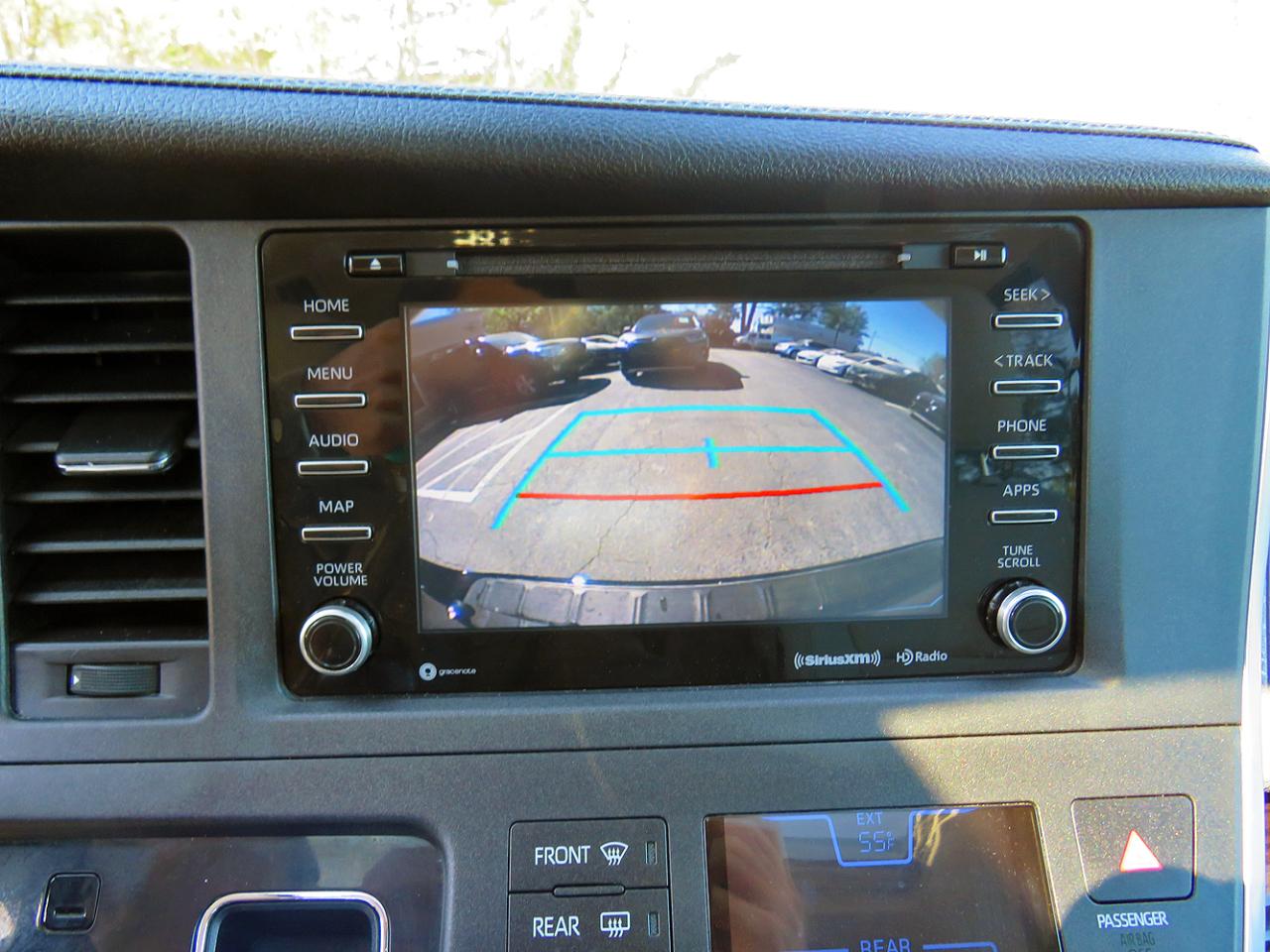 Toyota Sienna XLE Auto Access Seat FWD 7-Passenger (Natl) 2019