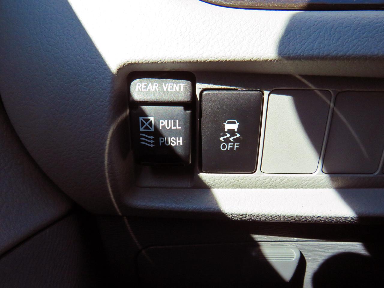 Toyota Sienna XLE Auto Access Seat FWD 7-Passenger (Natl) 2019