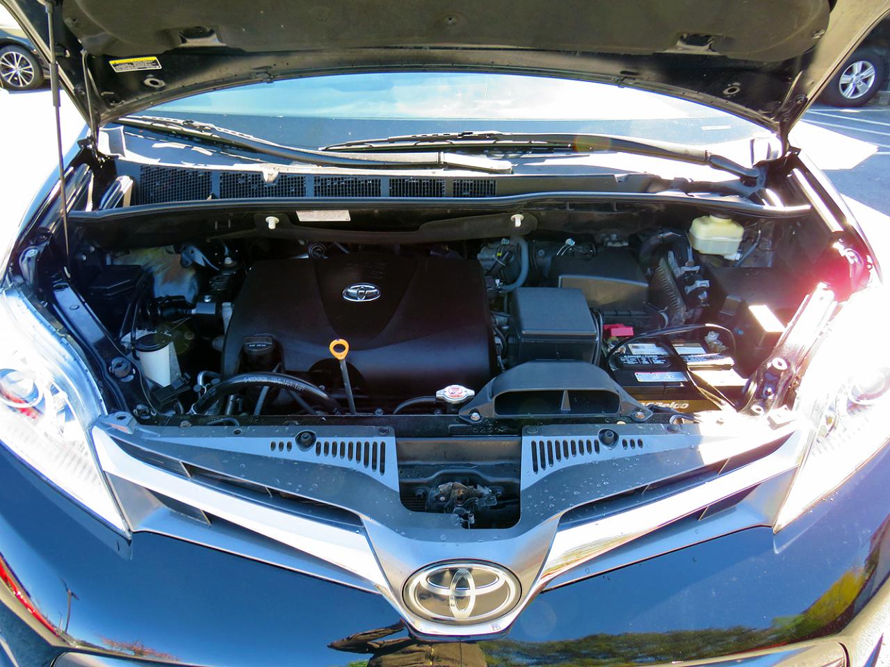 Toyota Sienna XLE Auto Access Seat FWD 7-Passenger (Natl) 2019