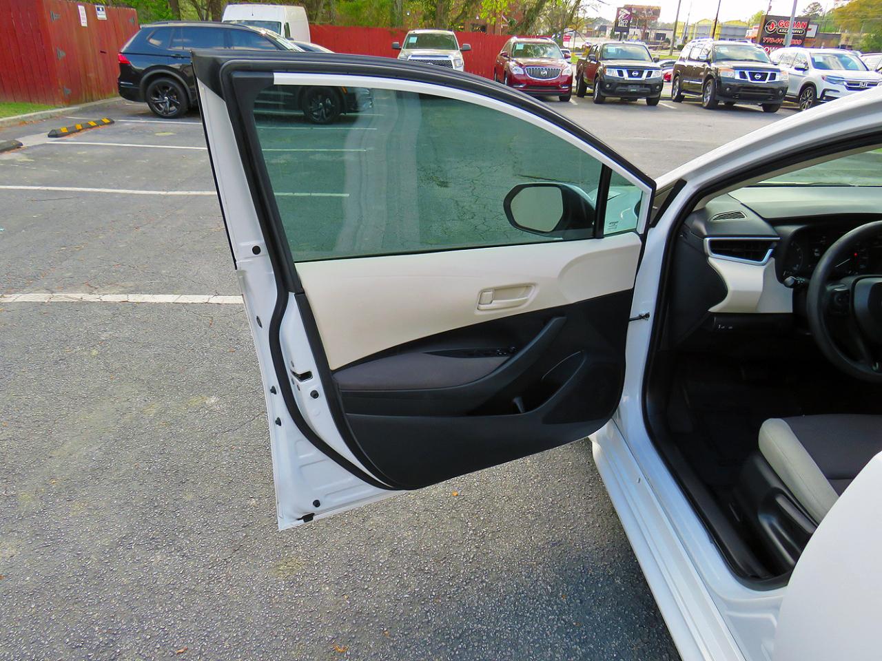 Toyota Corolla LE CVT (Natl) 2023