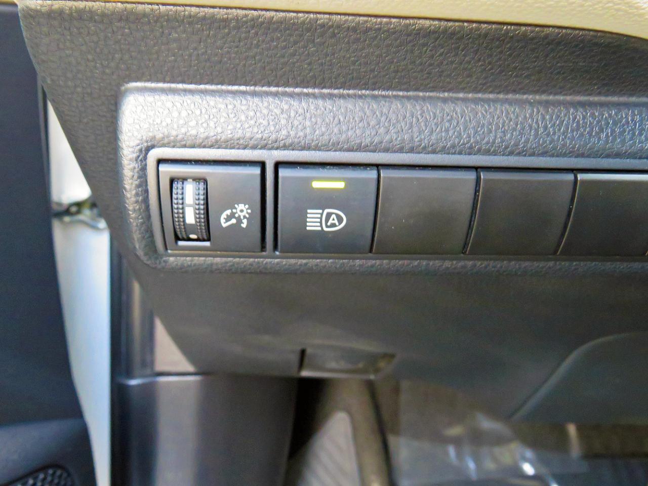 Toyota Corolla LE CVT (Natl) 2023