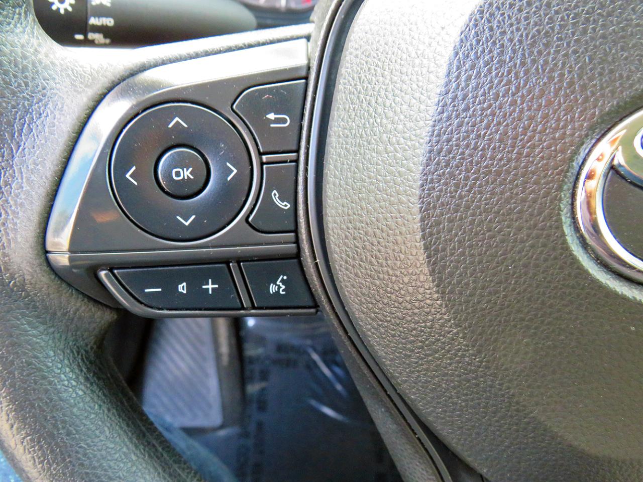 Toyota Corolla LE CVT (Natl) 2023