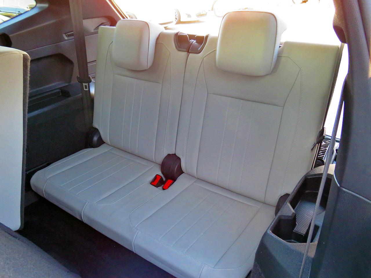 Volkswagen Tiguan 2.0T SE R-Line Black FWD 2023