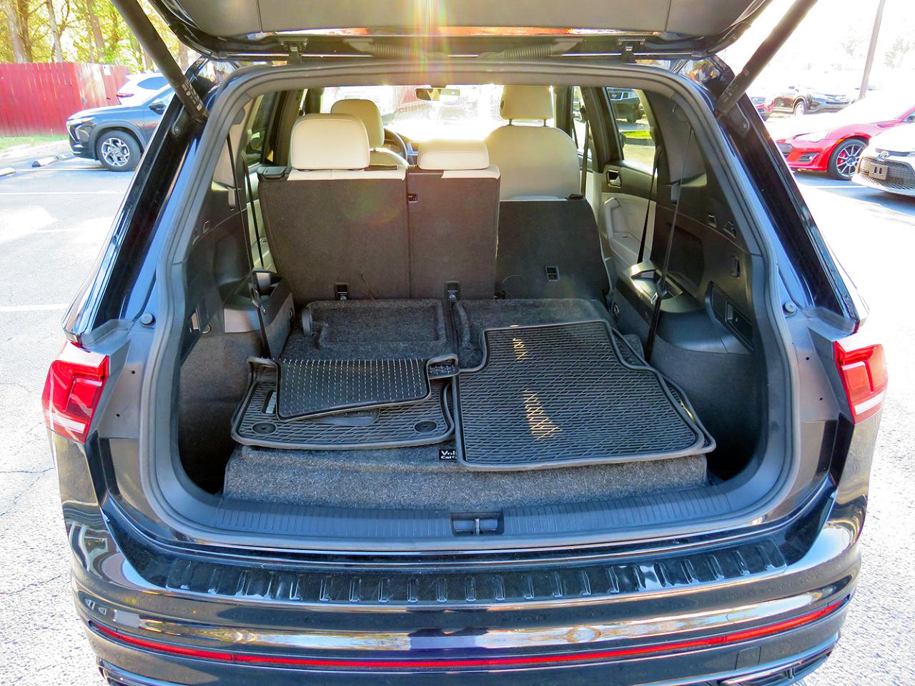 Volkswagen Tiguan 2.0T SE R-Line Black FWD 2023