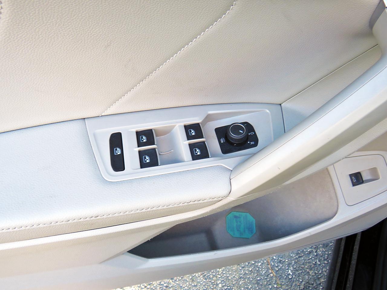 Volkswagen Tiguan 2.0T SE R-Line Black FWD 2023