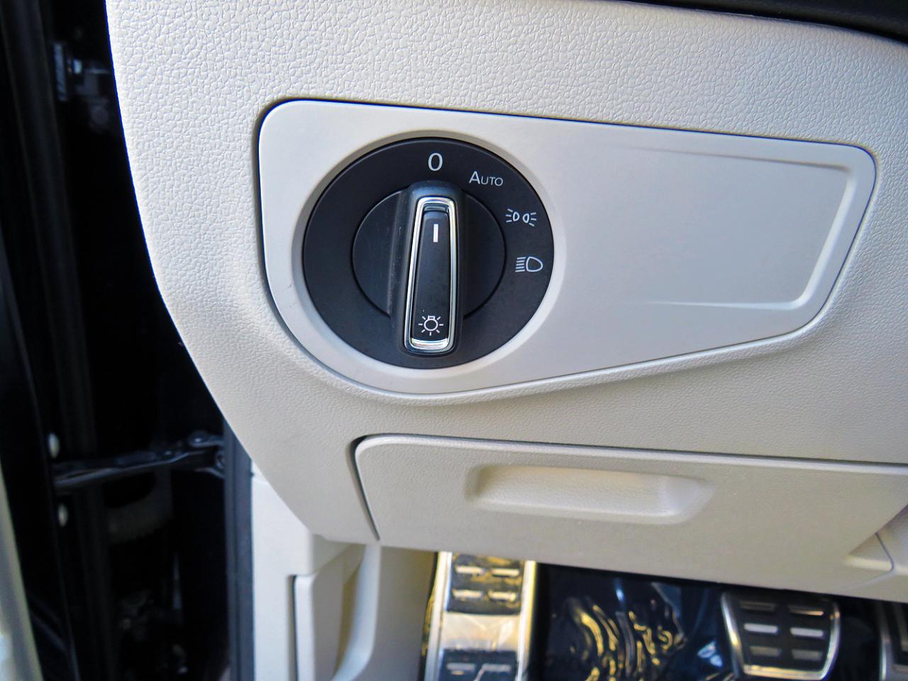 Volkswagen Tiguan 2.0T SE R-Line Black FWD 2023