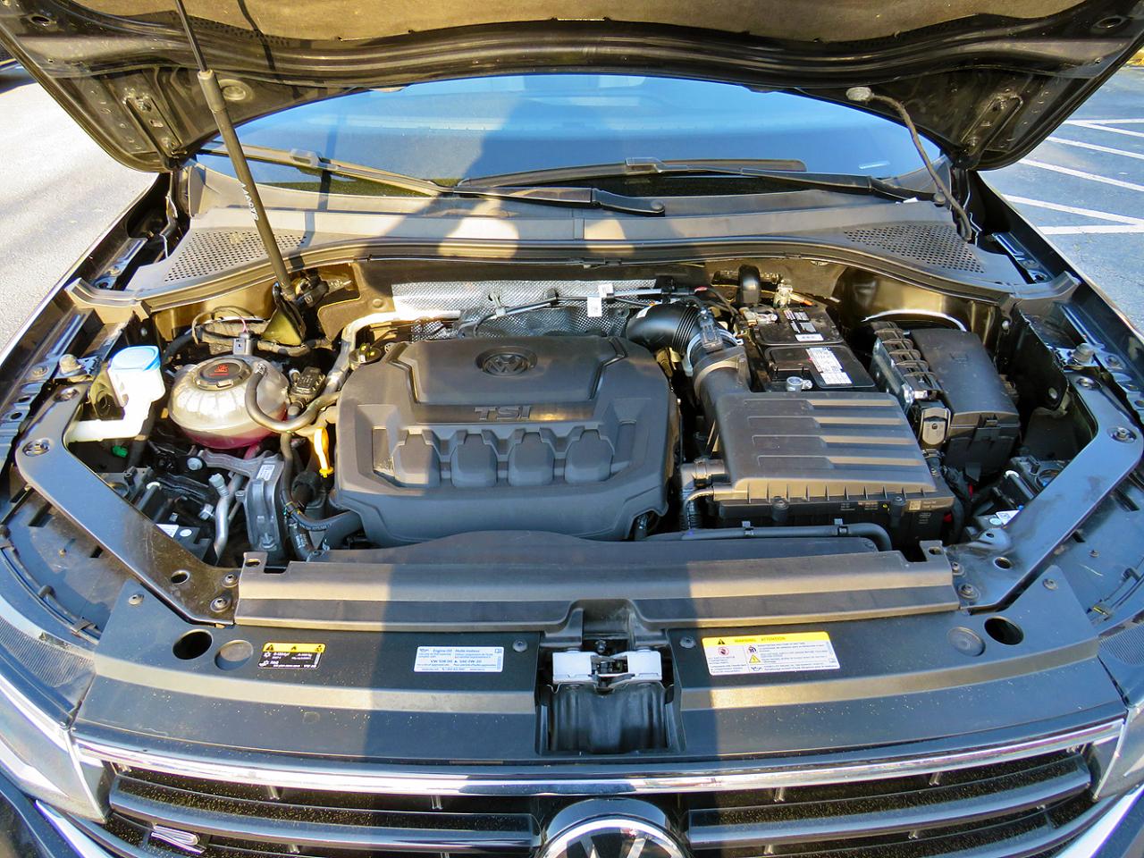 Volkswagen Tiguan 2.0T SE R-Line Black FWD 2023