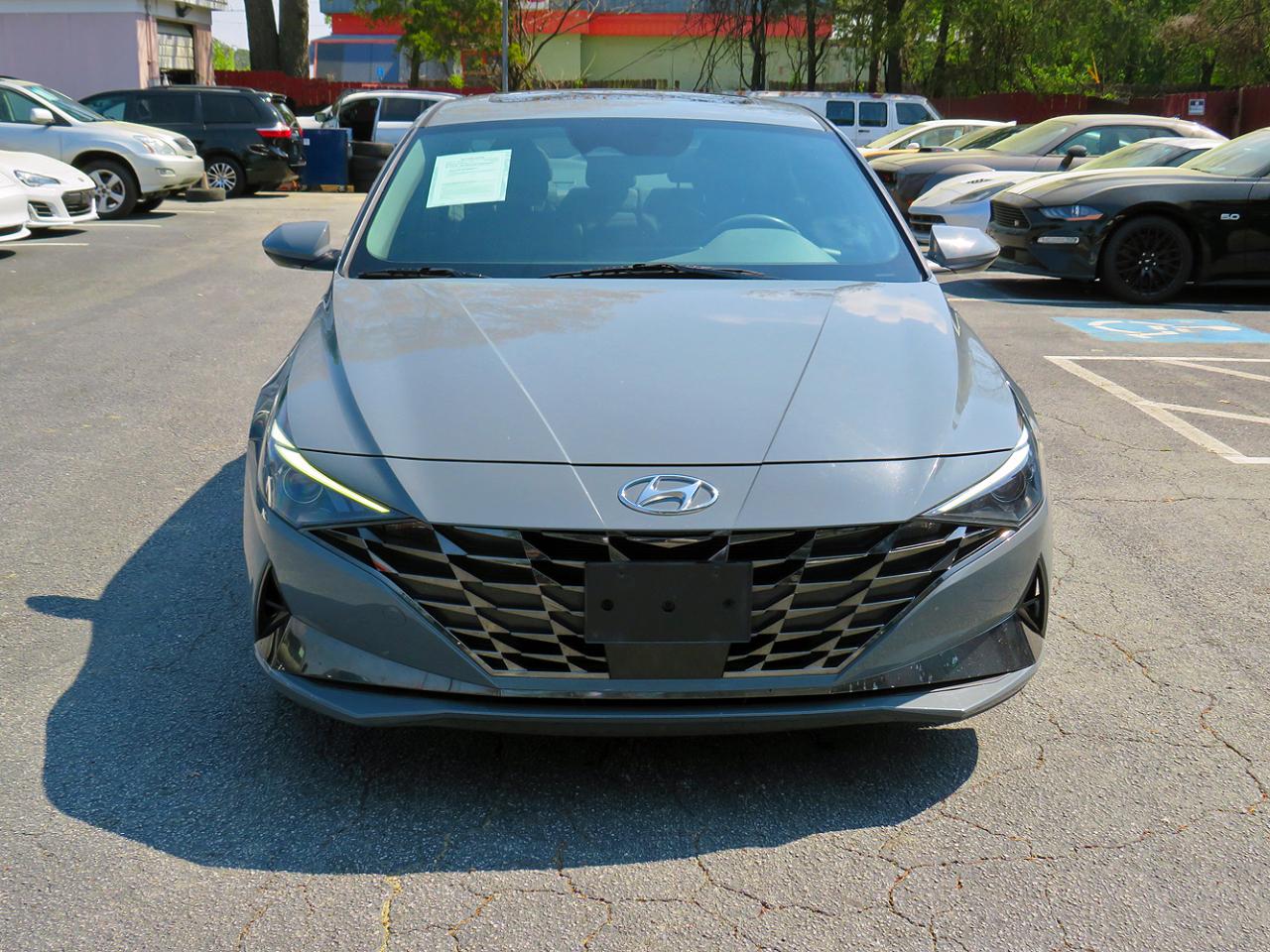 Hyundai Elantra SEL IVT *Ltd Avail* 2021