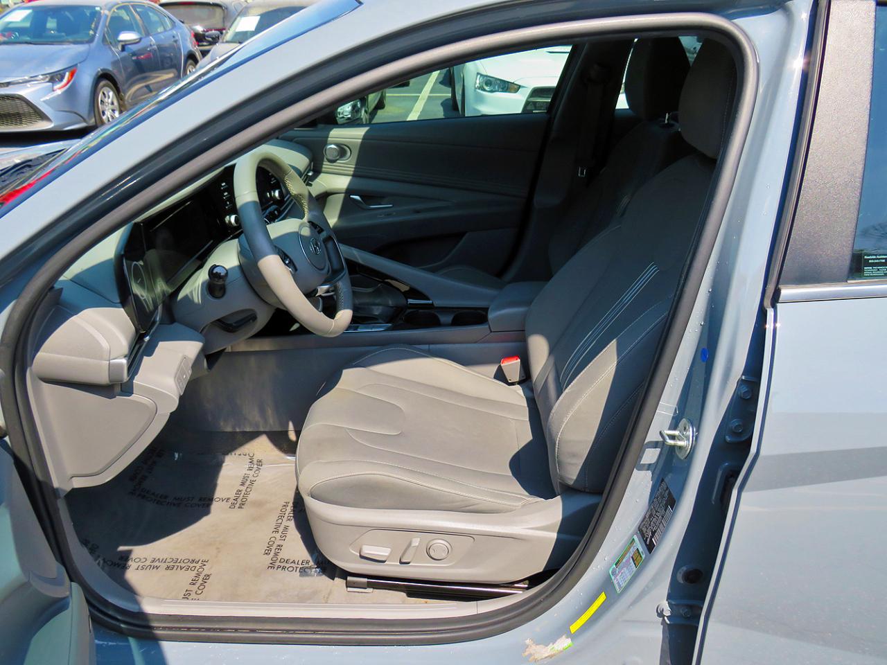 Hyundai Elantra SEL IVT *Ltd Avail* 2021