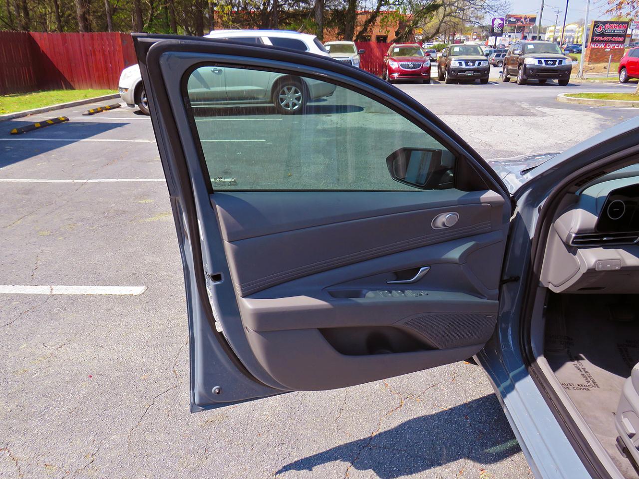 Hyundai Elantra SEL IVT *Ltd Avail* 2021