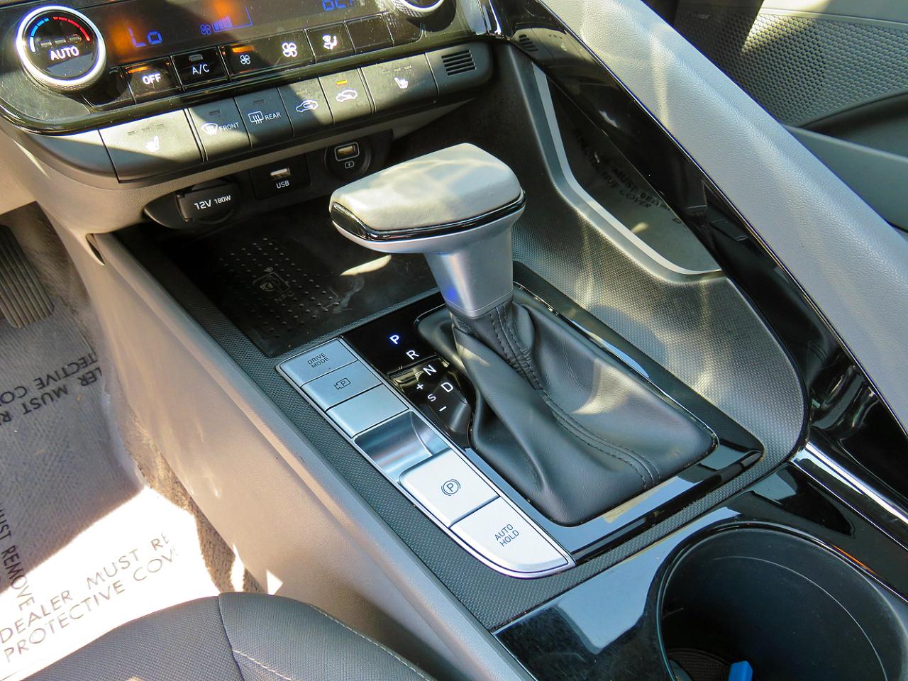 Hyundai Elantra SEL IVT *Ltd Avail* 2021