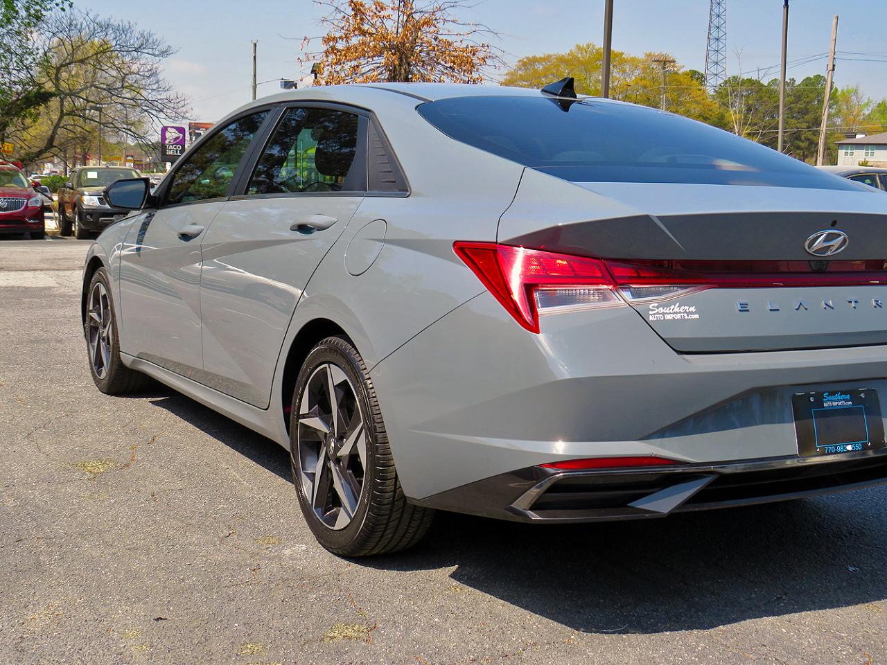 Hyundai Elantra SEL IVT *Ltd Avail* 2021