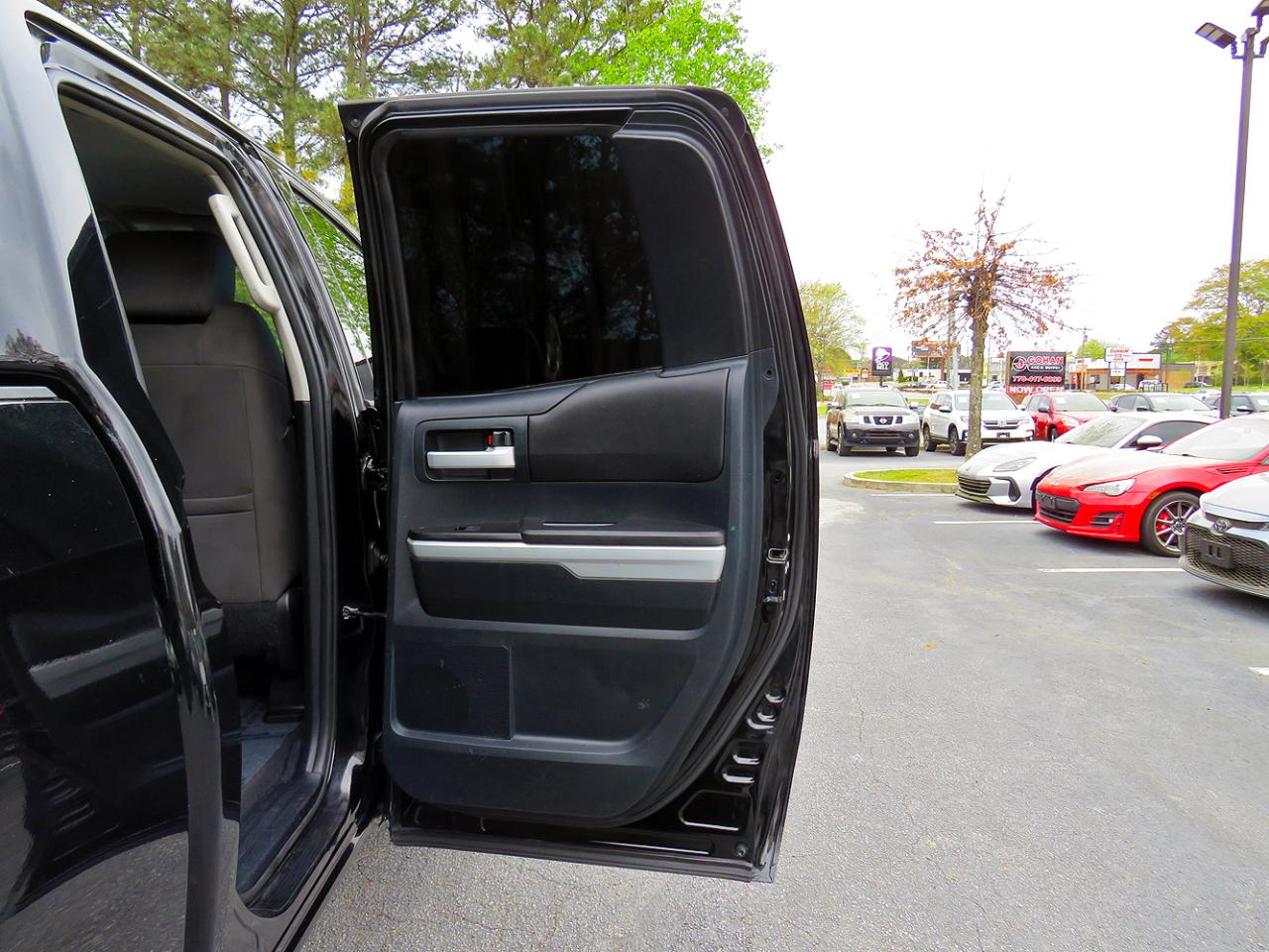 Toyota Tundra 4WD Truck CrewMax 4.6L V8 6-Spd AT SR5 (Natl) 2015