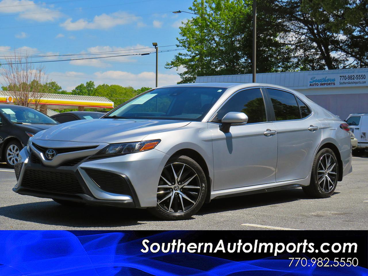 Toyota Camry SE Auto (Natl) 2023