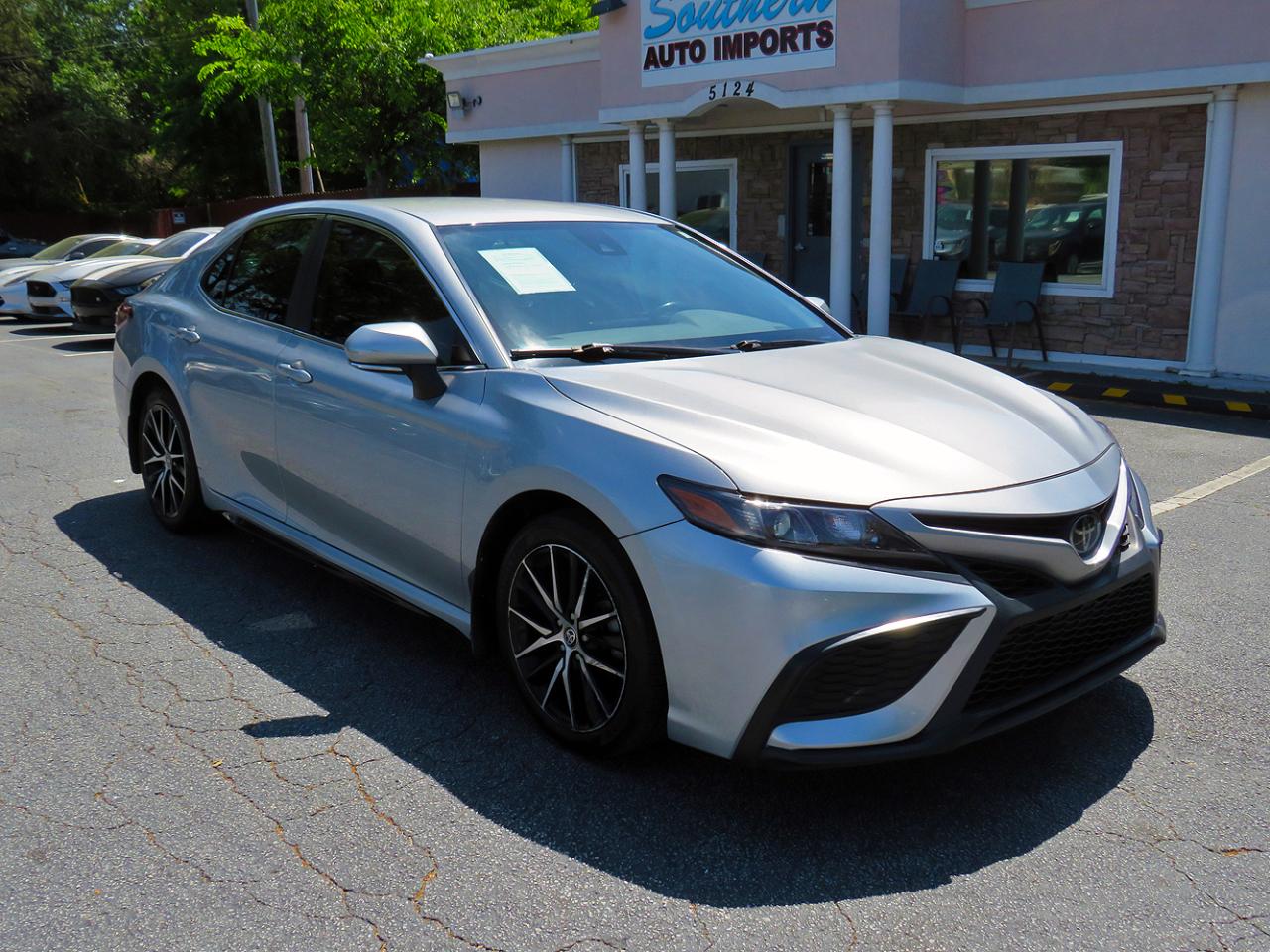 Toyota Camry SE Auto (Natl) 2023