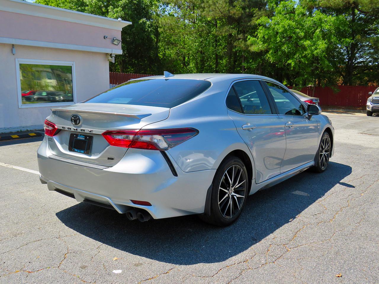 Toyota Camry SE Auto (Natl) 2023