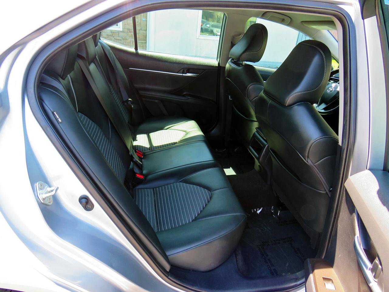 Toyota Camry SE Auto (Natl) 2023