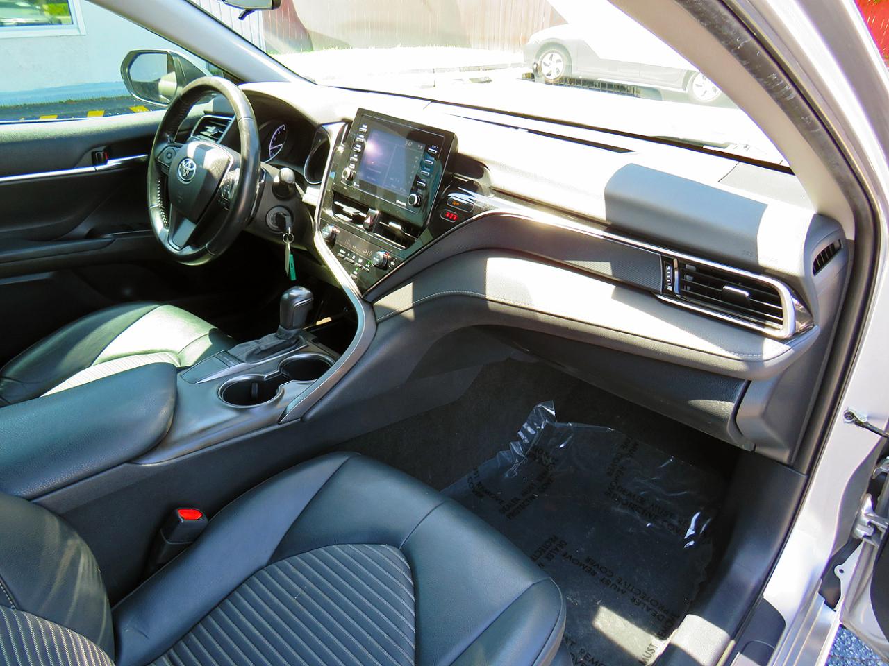 Toyota Camry SE Auto (Natl) 2023