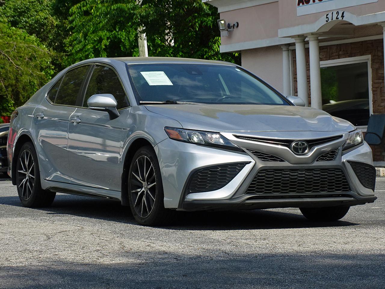 Toyota Camry SE Auto (Natl) 2023