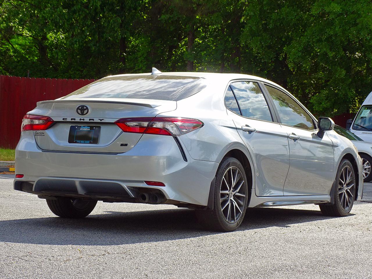 Toyota Camry SE Auto (Natl) 2023