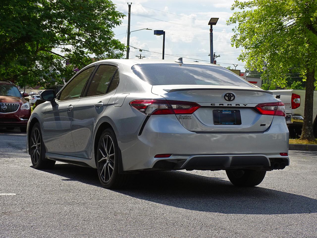 Toyota Camry SE Auto (Natl) 2023
