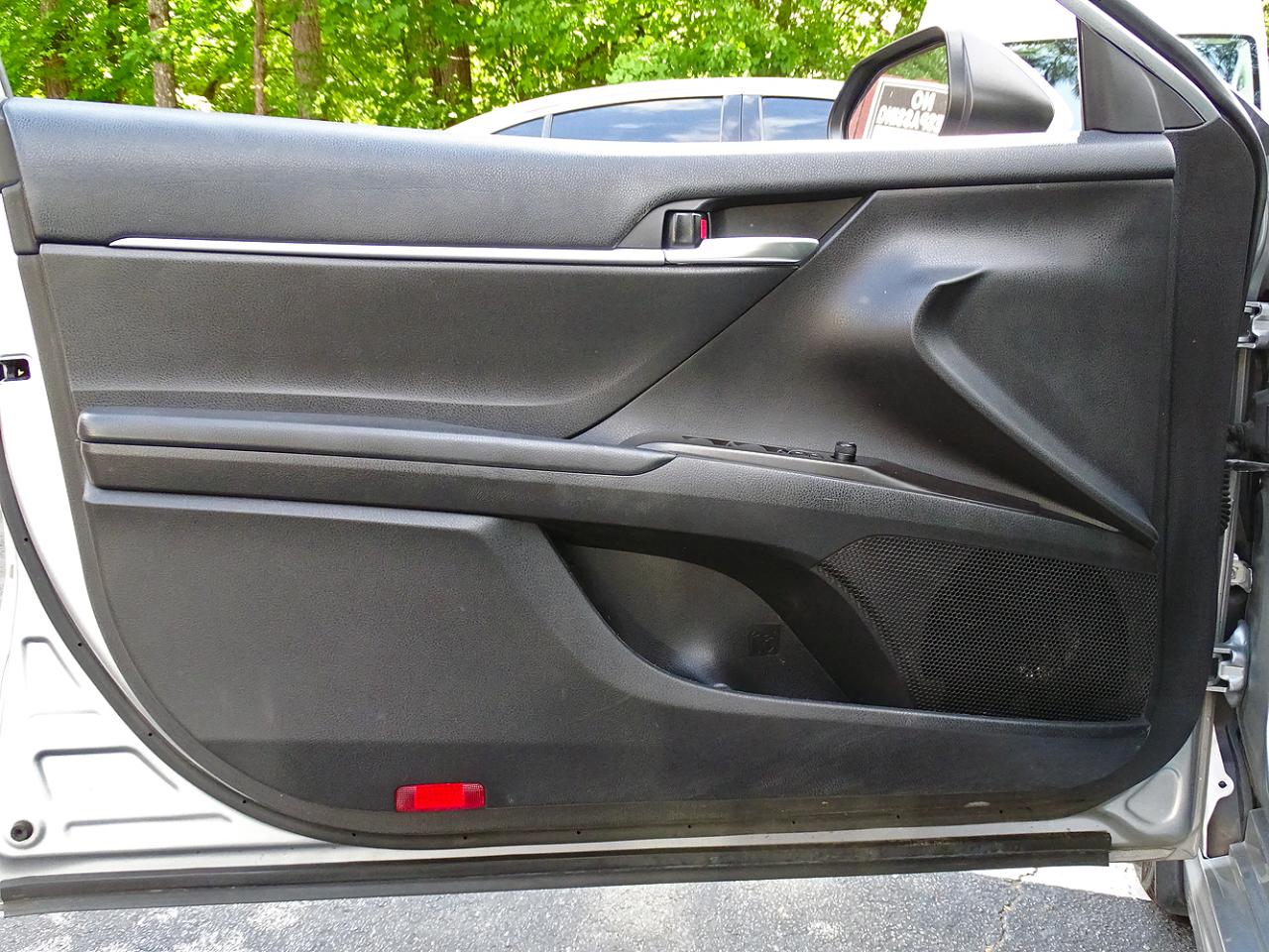 Toyota Camry SE Auto (Natl) 2023