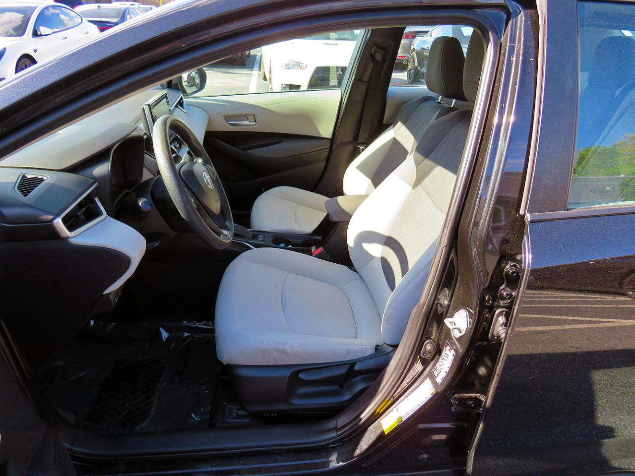 Toyota Corolla LE CVT (Natl) 2021