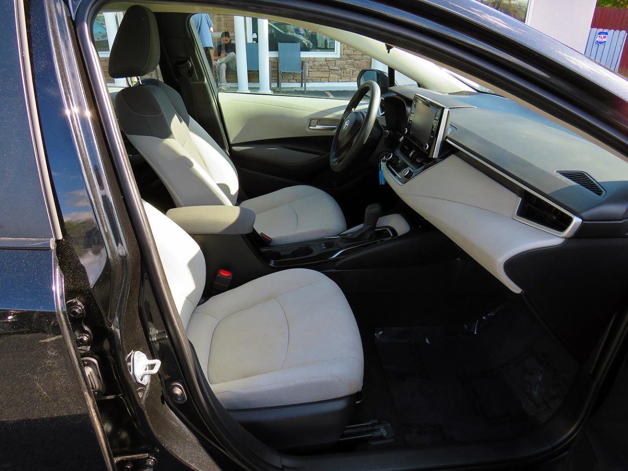 Toyota Corolla LE CVT (Natl) 2021