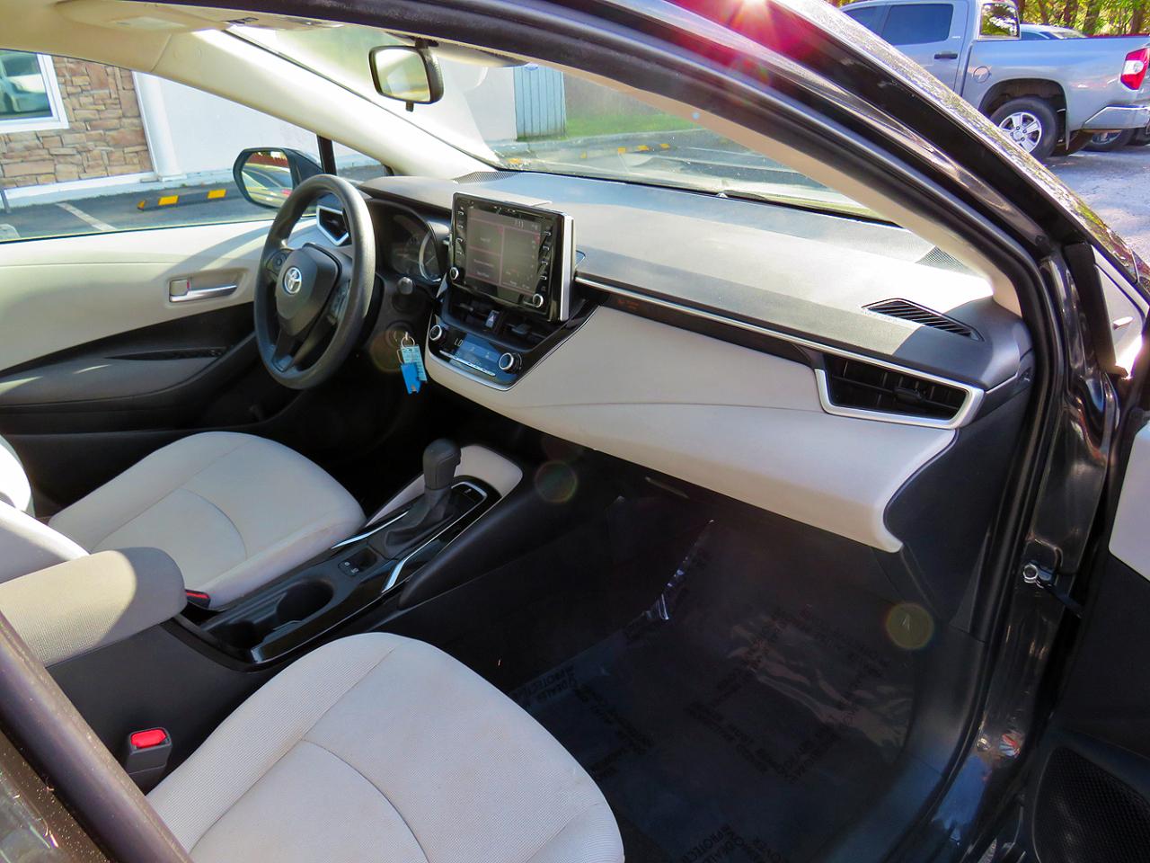 Toyota Corolla LE CVT (Natl) 2021