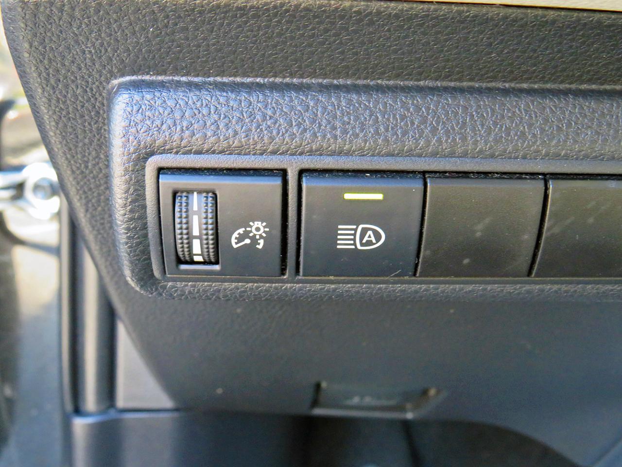 Toyota Corolla LE CVT (Natl) 2021