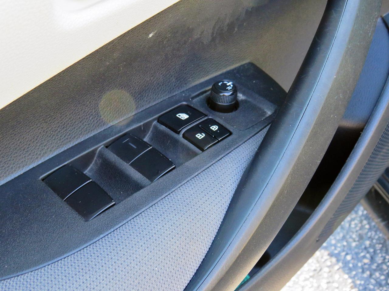 Toyota Corolla LE CVT (Natl) 2021