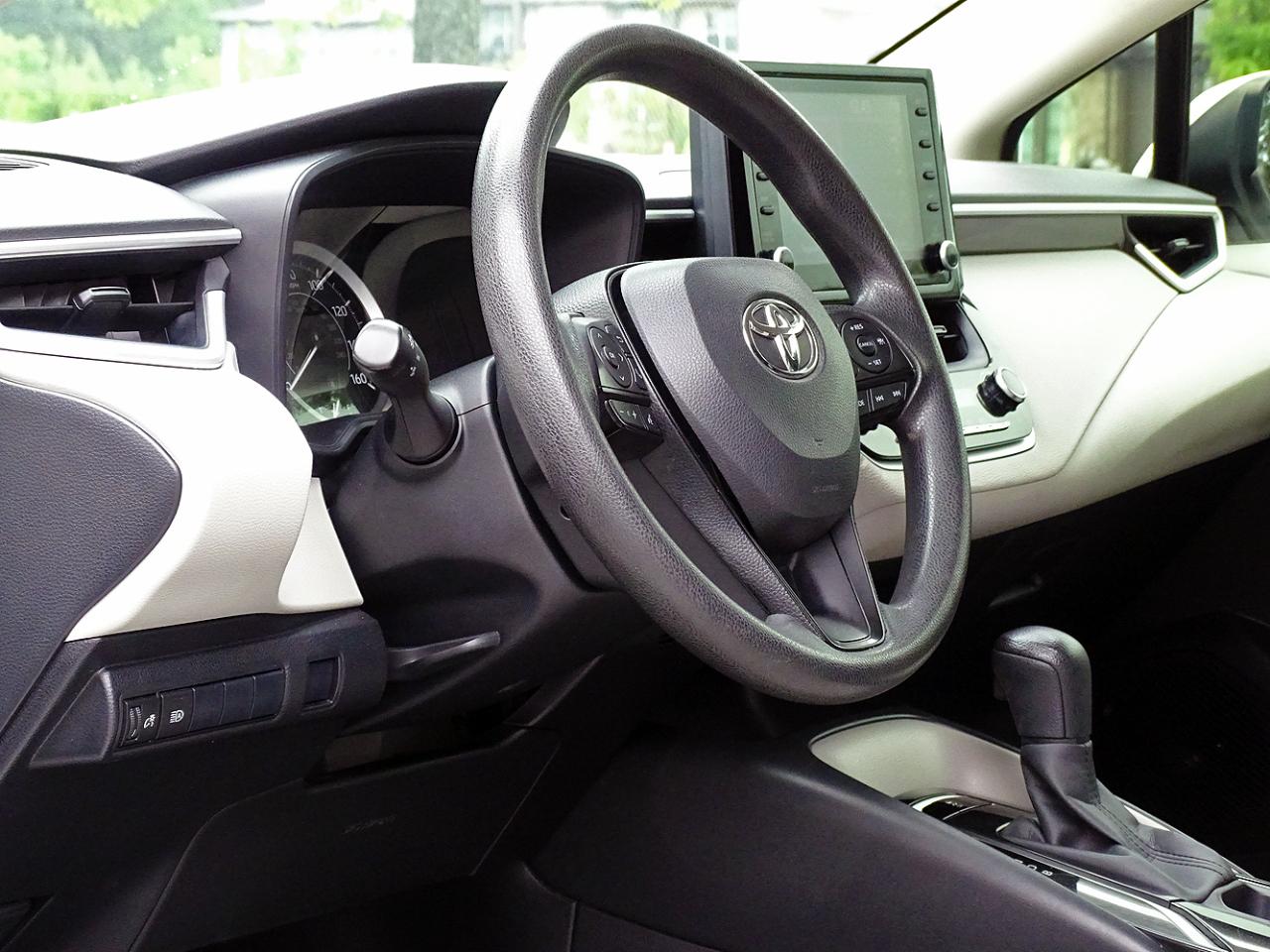 Toyota Corolla LE CVT (Natl) 2022