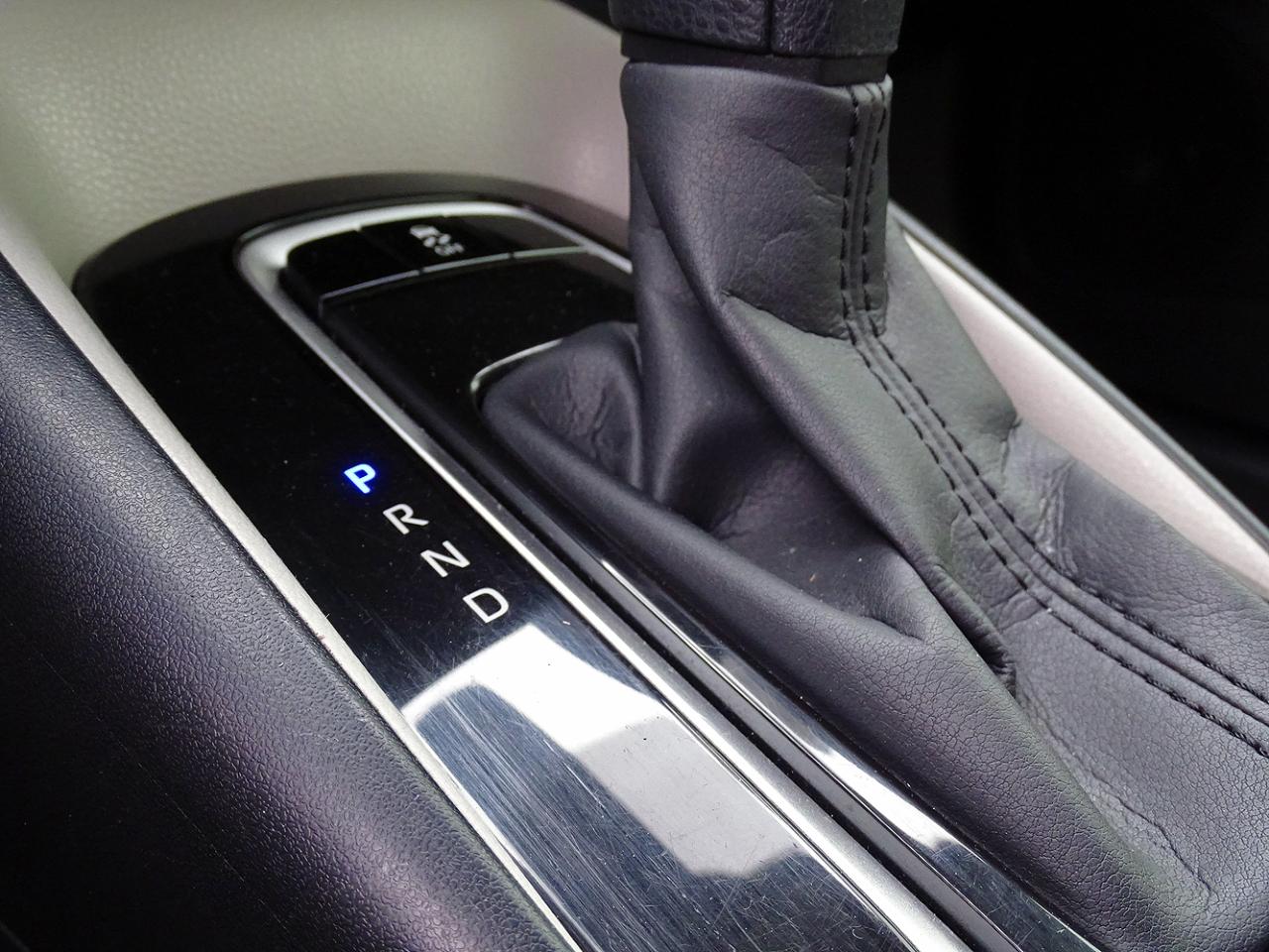 Toyota Corolla LE CVT (Natl) 2022
